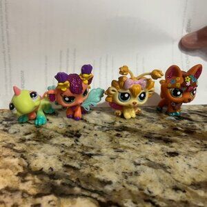 Four Littlest Pet Shop Sparkle Spectacular Figures. 2 1/2"